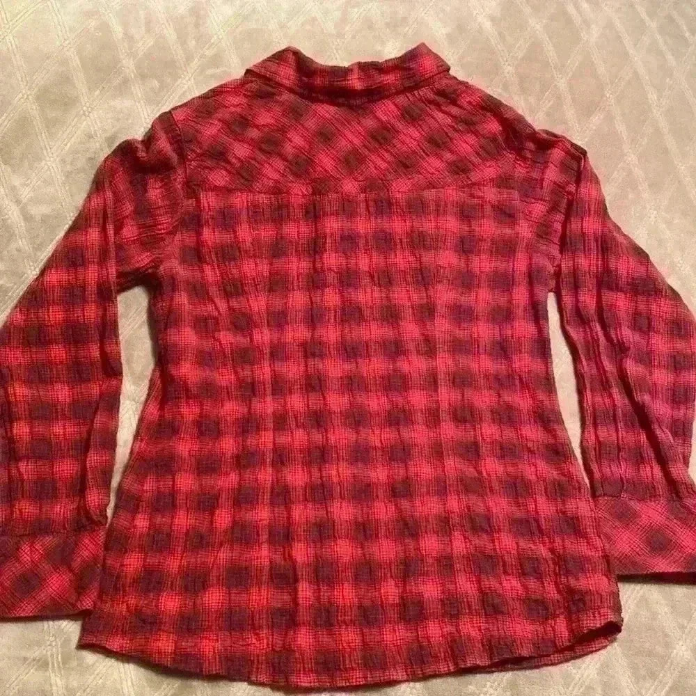 Patagonia Woman’s Red & Black Plaid Cotton Long Sleeve Button Front Shirt Size 4 - Picture 2 of 9